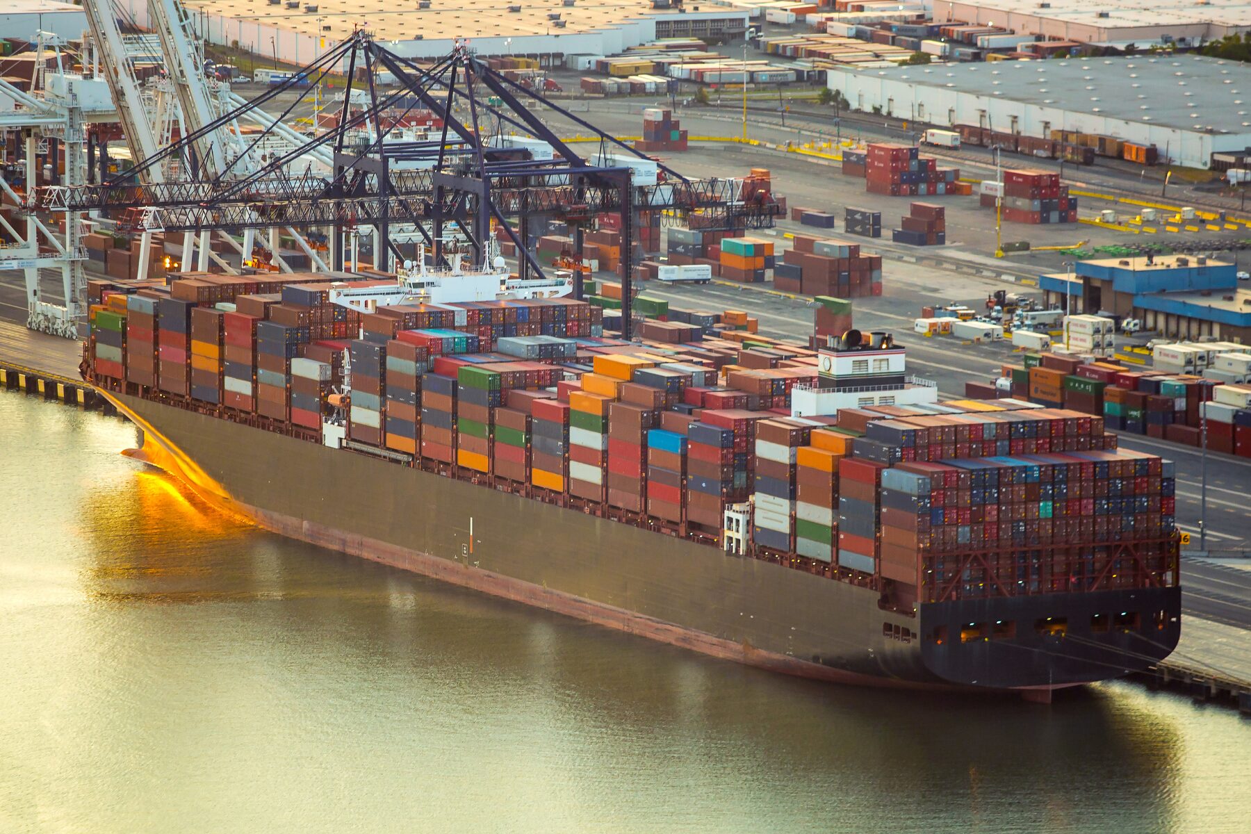 Advantages and Disadvantages of Sea Freight